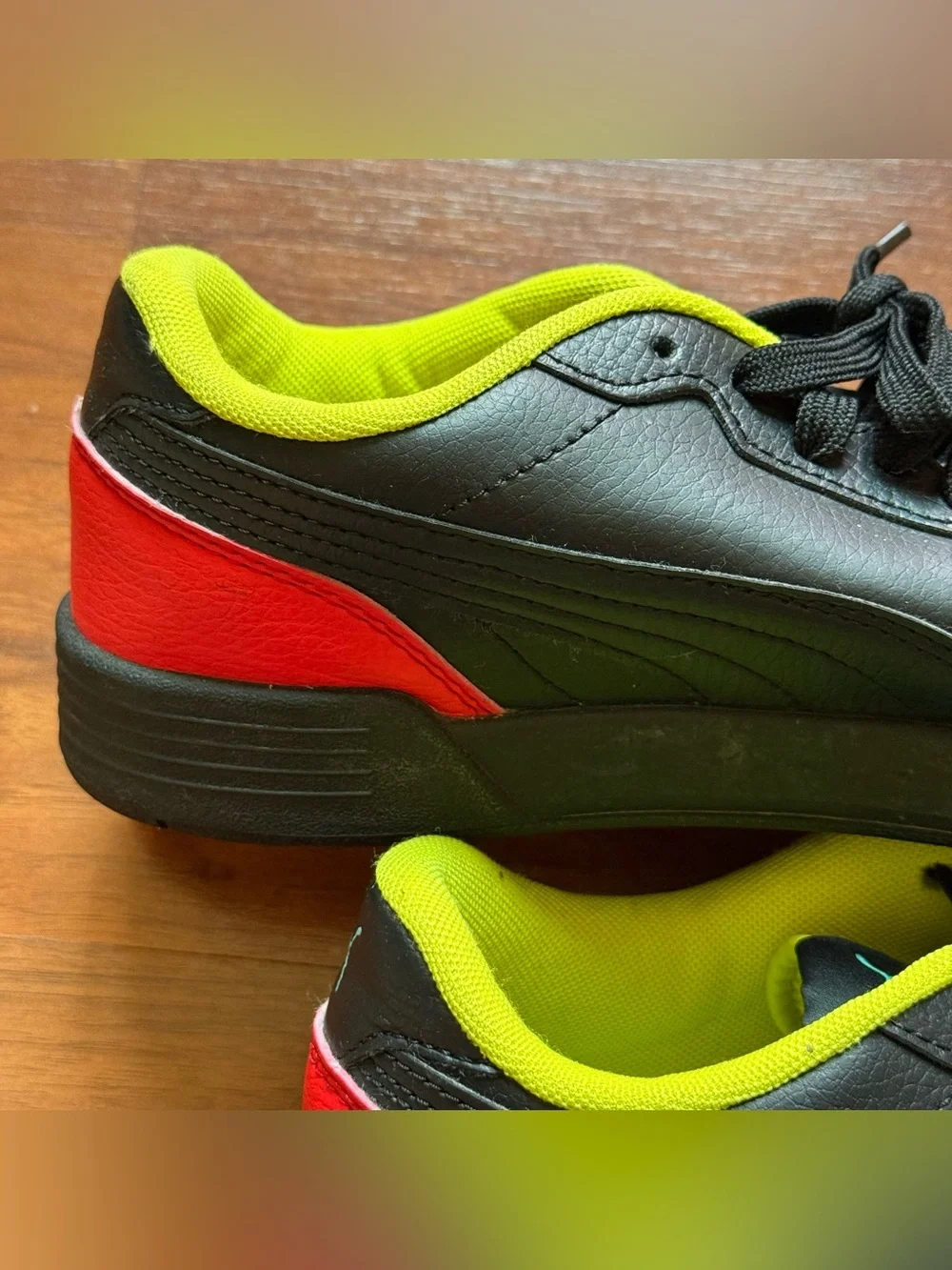 Puma Caracal sneakers men's size 7.5 women's size 9 black high-risk red nrgy